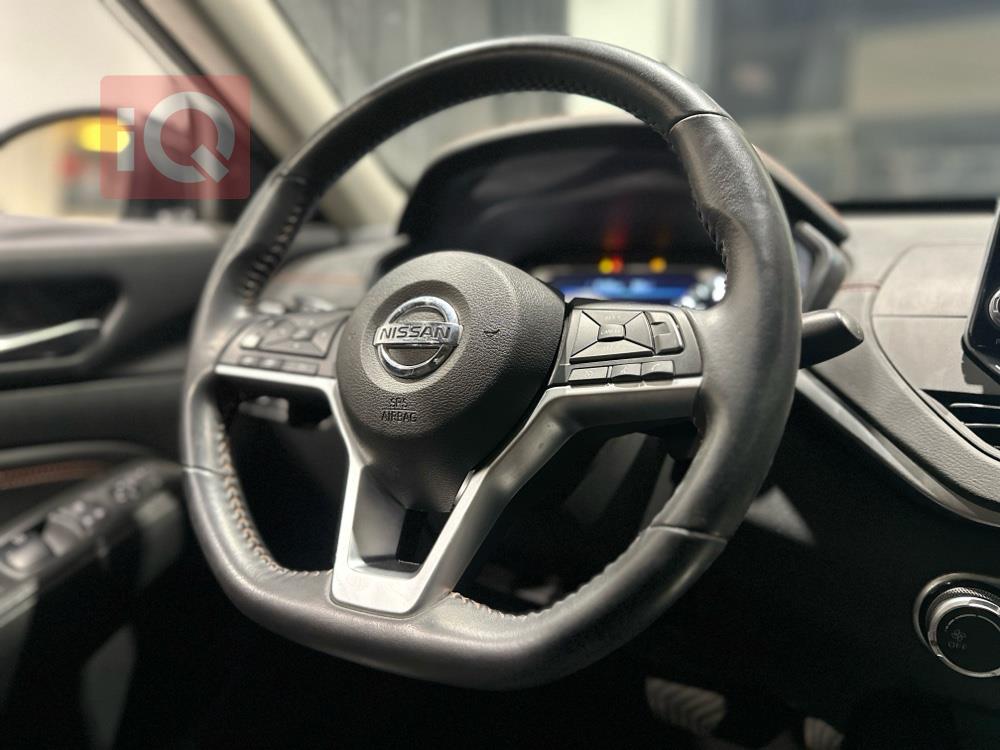 نیسان ئەلتیما